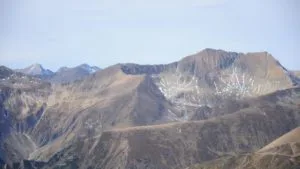 Lespezi, Călțun, Negoiu, Moldoveanu și Viștea (de la stânga la dreapta)