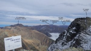 Uriașii văzuți de pe Lespezi