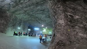 Salina Ocnele Mari - air hockey