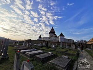 Biserica fortificată din Hosman