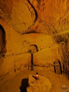 Altarul - Manastirea Rupestra Sinca Veche