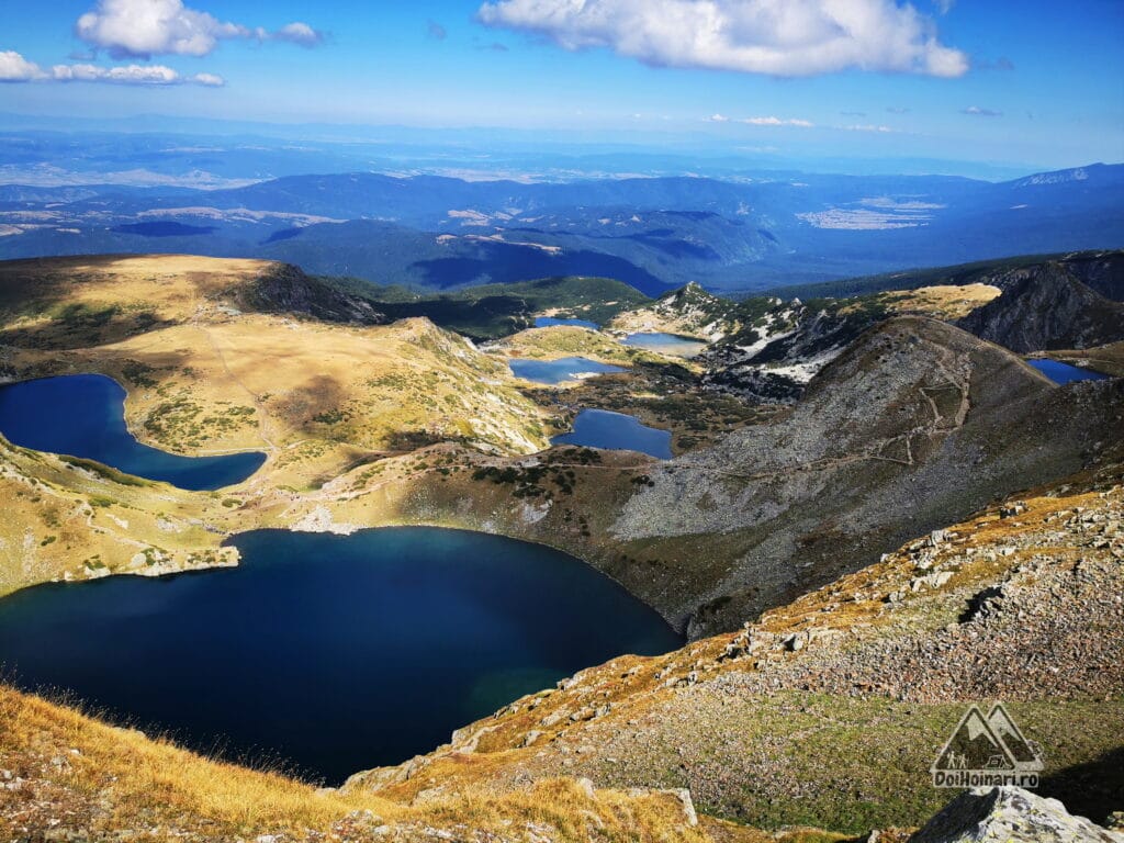 Seven Lakes - toate cele șapte lacuri într-o imagine