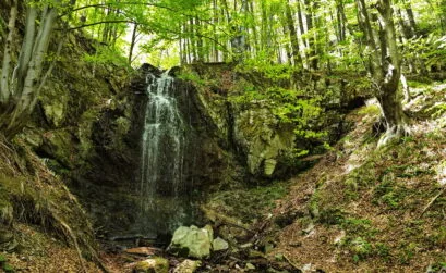 Cascada Trecătoarea Lupilor